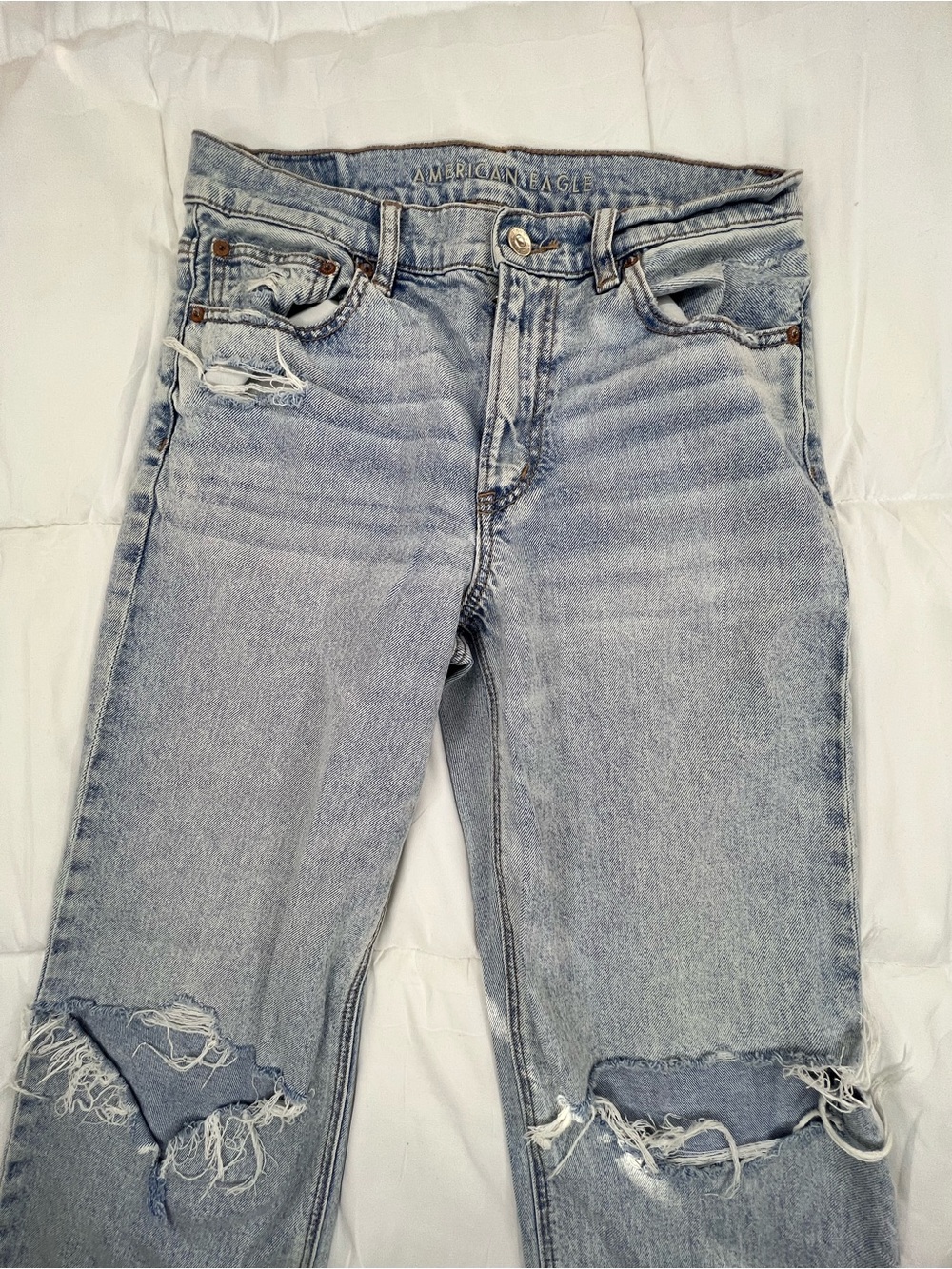 American Eagle Outfitters Light Blue Boyfriend Jeans with Knee Rips